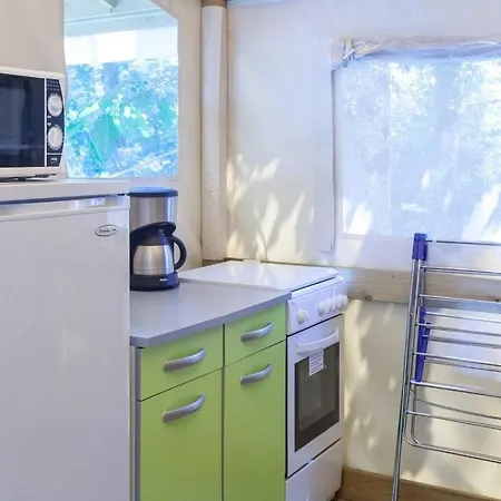 Camping Les Gorges Du Chambon *