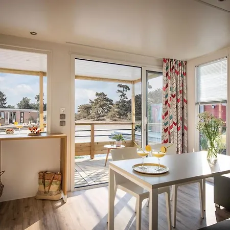 Camping Les Gorges Du Chambon *