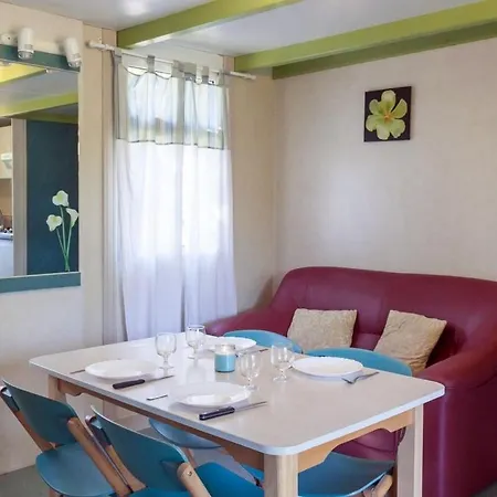 Camping Les Gorges Du Chambon *