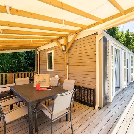 Camping Les Gorges Du Chambon * Eymouthiers (Charente)